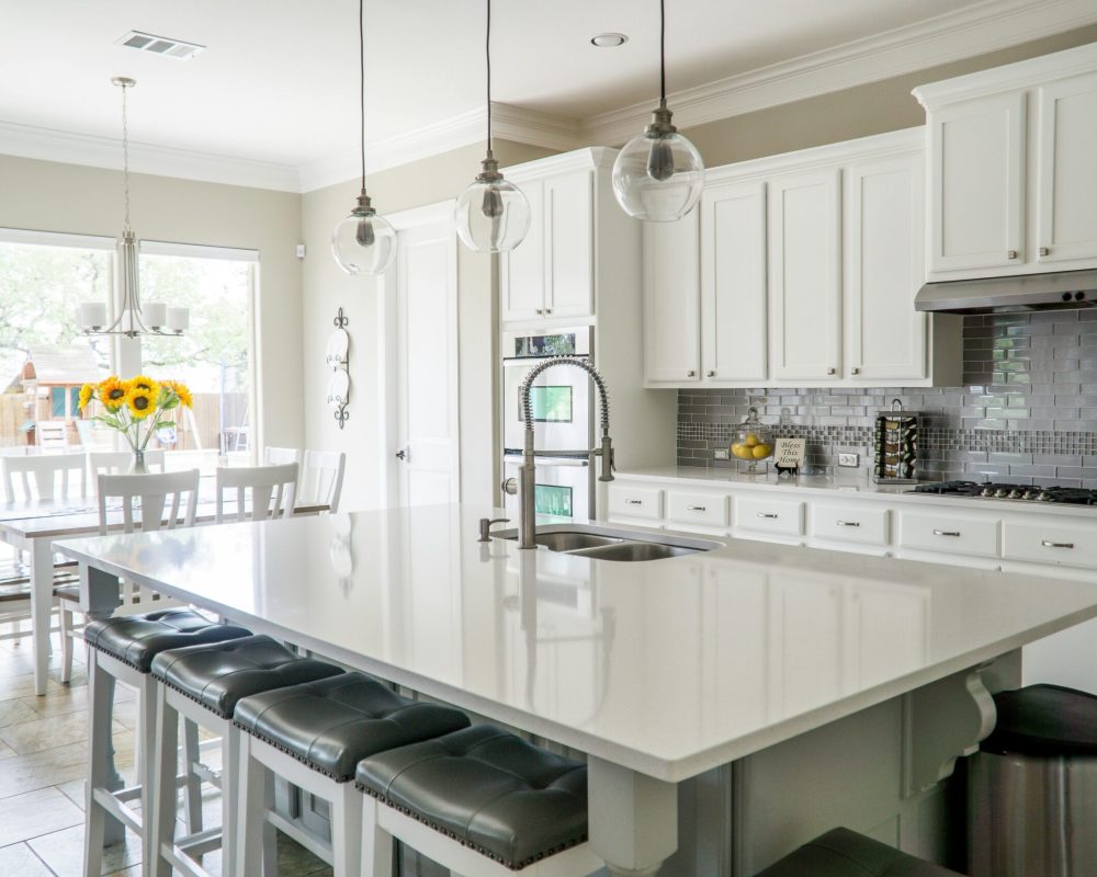 pexels-falling4utah-1080721